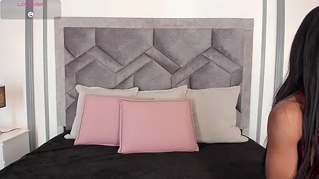 TahliaMoreau online show from May 3, 3:56 am