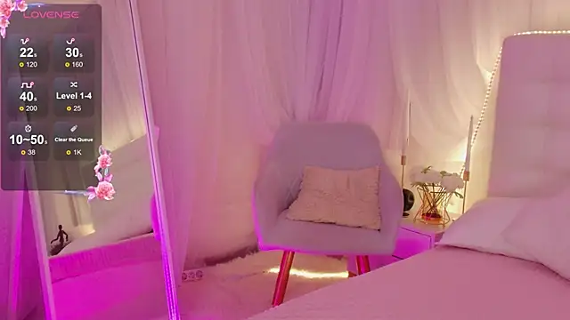 Snapshot of lilly_rooyse chatting on November 22, 6:34 am lilly rooyse online show from November 22, 6:34 am