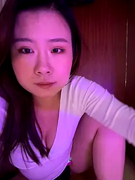 Snapshot of xoxo7799 chatting on December 14, 6:01 pm xoxo7799 online show from December 14, 6:01 pm