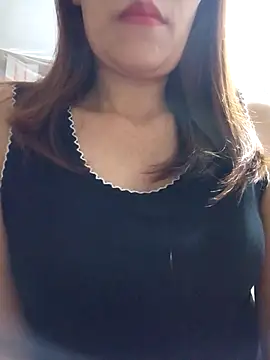 Snapshot of Hini68 chatting on November 16, 12:11 pm Hini68 online show from November 16, 12:11 pm