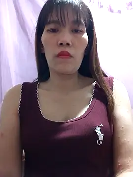 Snapshot of Hini68 chatting on November 18, 1:48 pm Hini68 online show from November 18, 1:48 pm