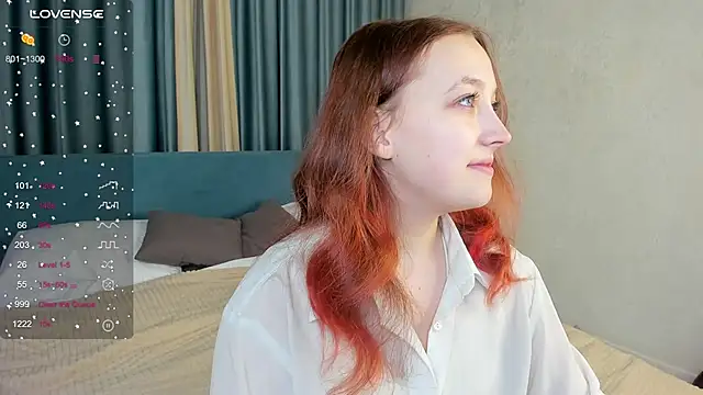 Snapshot of LauraKelley chatting on November 23, 10:04 am LauraKelley online show from November 23, 10:04 am