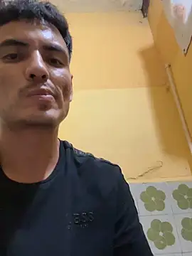 Snapshot of JrcerO2 chatting on April 16, 3:02 pm JrcerO2 online show from April 16, 3:02 pm