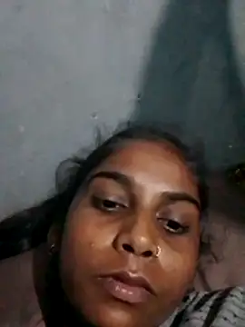 Snapshot of Rona_cut chatting on December 17, 2:23 pm Rona cut online show from December 17, 2:23 pm