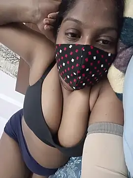 Snapshot of Nikkitha69 chatting on November 17, 4:46 pm Nikkitha69 online show from November 17, 4:46 pm