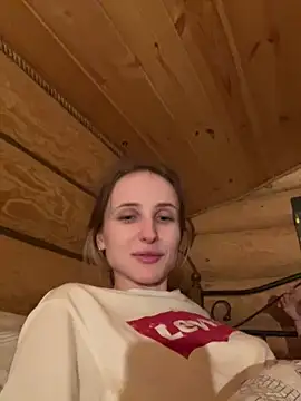 Snapshot of oceaneyes_lilu chatting on December 1, 11:21 pm oceaneyes lilu online show from December 1, 11:21 pm