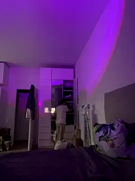 Snapshot of oceaneyes_lilu chatting on December 15, 6:12 pm oceaneyes lilu online show from December 15, 6:12 pm