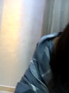 Snapshot of Faton_x chatting on December 17, 11:11 pm Faton x online show from December 17, 11:11 pm