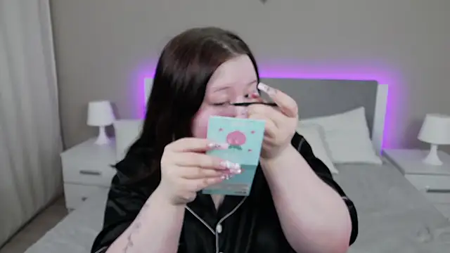 EvaNova  online show from December 3, 4:31 am