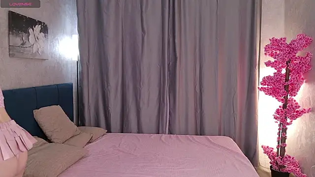 Snapshot of Pinky_poetry chatting on November 17, 9:20 pm Pinky poetry online show from November 17, 9:20 pm