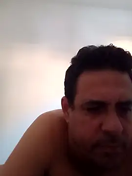 Snapshot of Lupercinio chatting on November 28, 8:11 pm Lupercinio online show from November 28, 8:11 pm