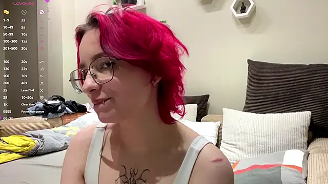 TheaMacrae online show from December 13, 7:53 pm