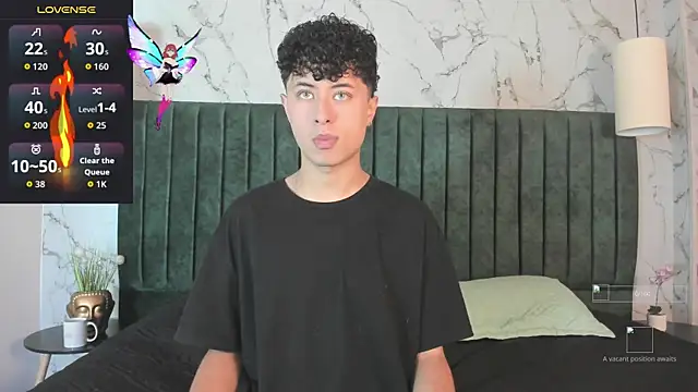 Snapshot of Noah_dupont_ chatting on November 15, 11:51 am Noah dupont online show from November 15, 11:51 am