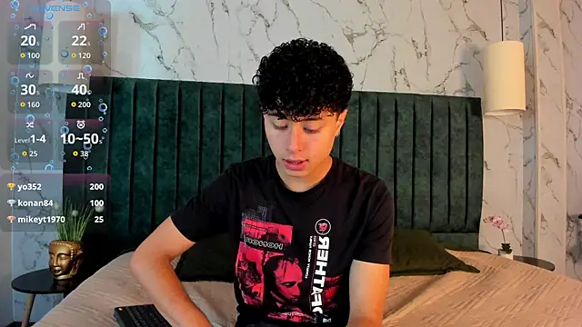 Snapshot of Noah_dupont_ chatting on November 24, 11:32 am Noah dupont online show from November 24, 11:32 am