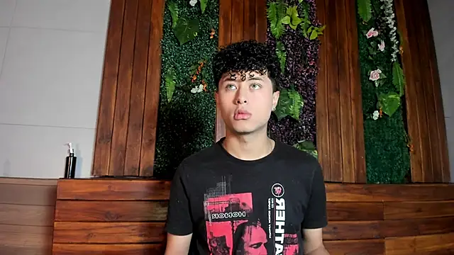 Noah dupont  online show from December 16, 11:59 am