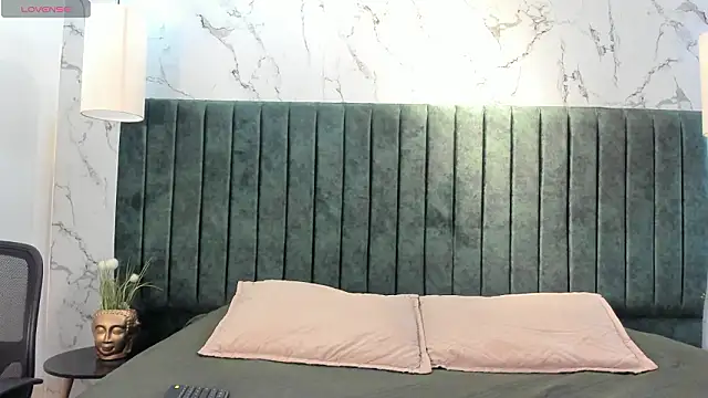 Noah dupont  online show from February 7, 11:36 am