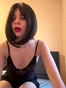 Snapshot of LilxSar chatting on December 14, 7:14 am LilxSar online show from December 14, 7:14 am