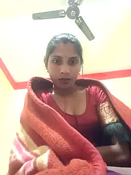 Snapshot of Veshali_Love143 chatting on November 14, 11:31 am Veshali Love143 online show from November 14, 11:31 am