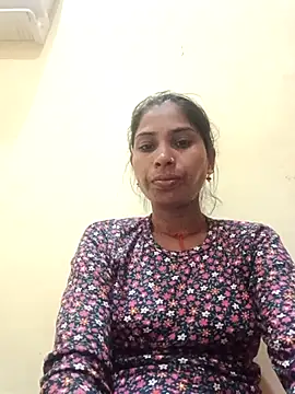 Snapshot of Veshali_Love143 chatting on November 18, 11:26 pm Veshali Love143 online show from November 18, 11:26 pm