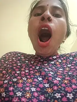 Snapshot of Veshali_Love143 chatting on November 22, 11:31 am Veshali Love143 online show from November 22, 11:31 am