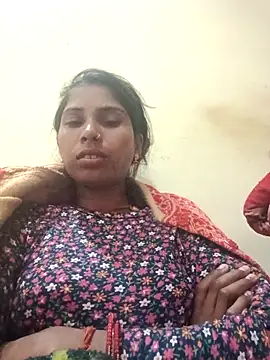 Snapshot of Veshali_Love143 chatting on November 27, 11:40 pm Veshali Love143 online show from November 27, 11:40 pm