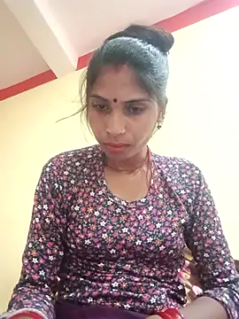 Snapshot of Veshali_Love143 chatting on December 2, 4:07 am Veshali Love143 online show from December 2, 4:07 am