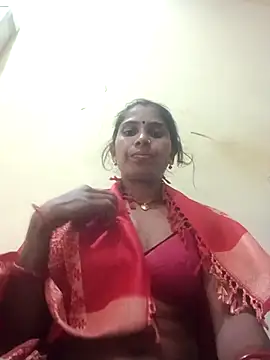 Snapshot of Veshali_Love143 chatting on December 2, 4:13 pm Veshali Love143 online show from December 2, 4:13 pm