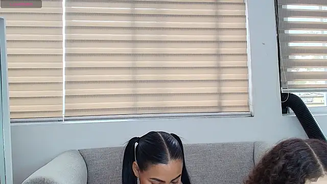 Snapshot of Ashlyrouxx chatting on March 18, 10:02 pm Ashlyrouxx online show from March 18, 10:02 pm