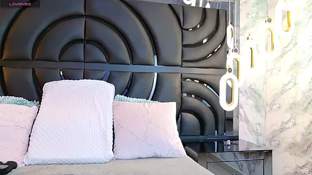 Snapshot of BunnySexyy18 chatting on November 21, 1:10 pm BunnySexyy18 online show from November 21, 1:10 pm