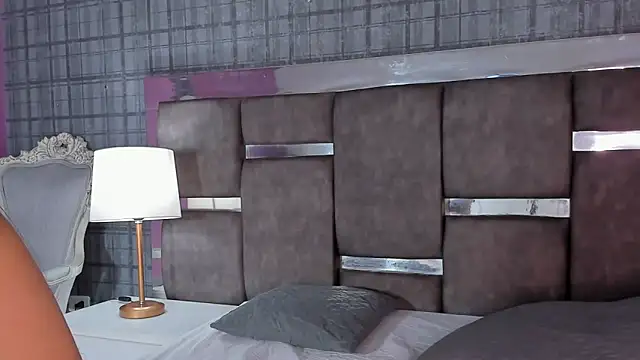 Snapshot of MiiaBlazee chatting on November 24, 1:22 pm MiiaBlazee online show from November 24, 1:22 pm