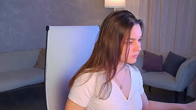 Snapshot of FrancescaCavaliere chatting on April 25, 6:38 am FrancescaCavaliere online show from April 25, 6:38 am