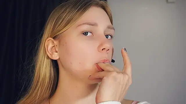 UnDesiga online show from February 4, 7:09 pm