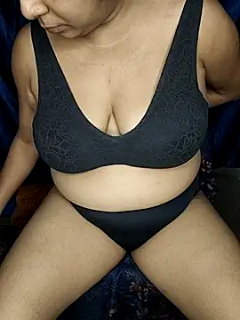 hotjuhi8 online show from November 16, 7:19 pm