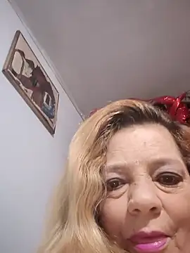 karlaanqui1 online show from December 21, 10:44 am