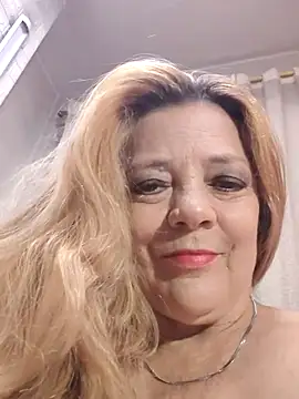 karlaanqui1 online show from May 25, 11:16 am