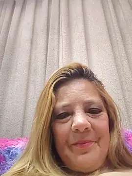 karlaanqui1 online show from June 8, 11:21 am