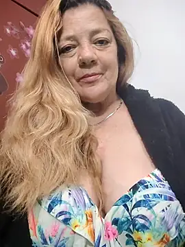 karlaanqui1 online show from June 15, 8:38 am