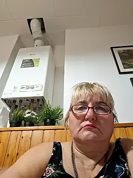 MilaTamila456 online show from December 18, 11:00 pm