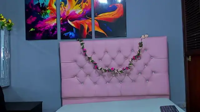 Snapshot of ElanGiraldo chatting on November 29, 10:35 pm ElanGiraldo online show from November 29, 10:35 pm