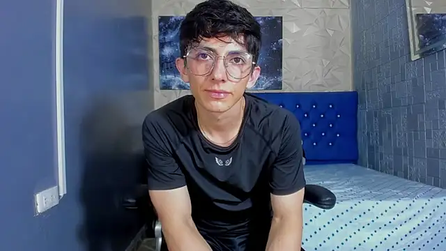 ElanGiraldo online show from July 7, 11:09 pm