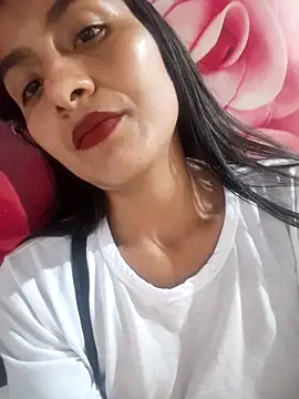 Snapshot of Uvit chatting on December 15, 2:38 am Uvit online show from December 15, 2:38 am