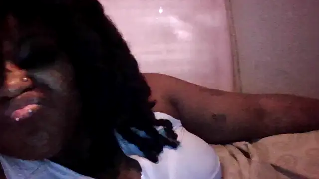 Snapshot of Dusaa_ chatting on November 22, 1:32 pm Dusaa online show from November 22, 1:32 pm