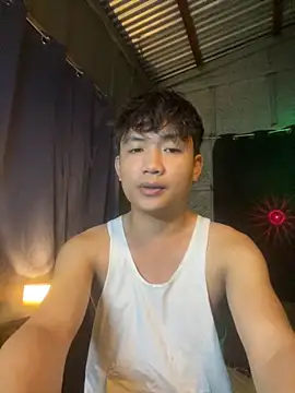 Snapshot of twink_alexxx chatting on November 12, 3:34 pm twink alexxx online show from November 12, 3:34 pm