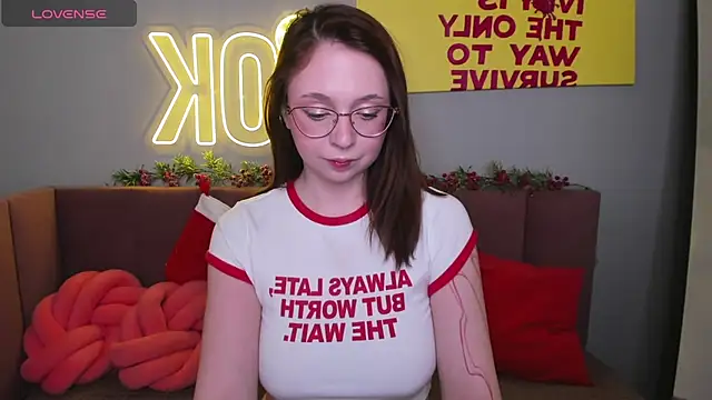 Snapshot of Erica_Nelson chatting on November 29, 1:30 am Erica Nelson online show from November 29, 1:30 am