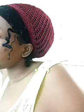 Snapshot of HipsDontLieX95 chatting on November 20, 10:37 am HipsDontLieX95 online show from November 20, 10:37 am