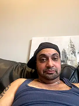 juicythickclit69 online show from November 24, 9:03 pm