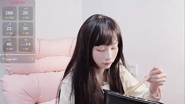 Snapshot of lris-Beauty chatting on November 10, 8:13 am lris-Beauty online show from November 10, 8:13 am