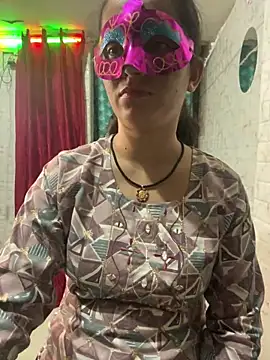 Snapshot of Red_Queen_11 chatting on December 5, 6:59 pm Red Queen 11 online show from December 5, 6:59 pm