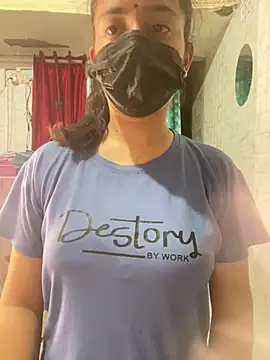 Red Queen 11 online show from March 8, 6:34 pm