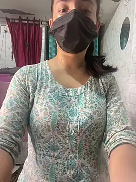 Red Queen 11 online show from March 28, 7:35 pm